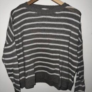Grey and white thin knitted sweater